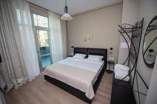 Отель BINA 21 Hotel Тбилиси Улучшенный двухместный номер с 1 кроватью и террасой-7